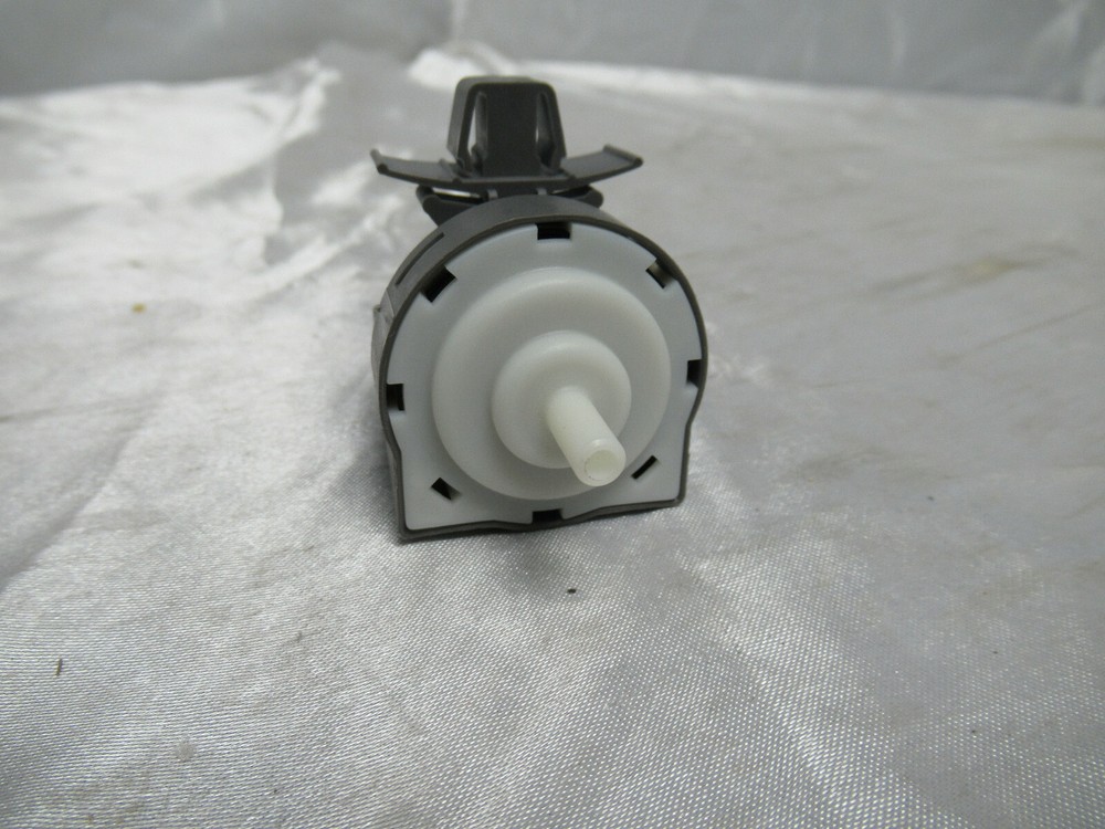 OEM Frigidaire Stack Unit Washer/Dryer Washer Sensor 5304504885 (Lot #30)