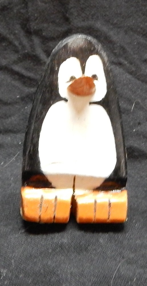 Hand Crafted and Painted, Primitive, Artist Signed, Whimsical Log Penguin DC0