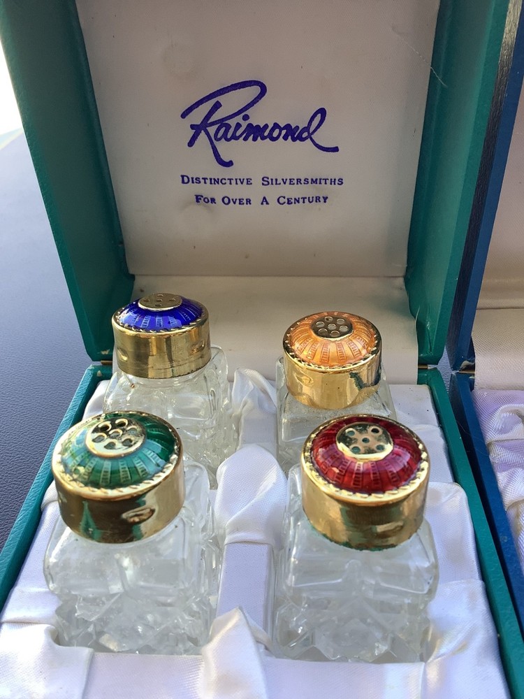 Vintage EALES & Raimond Salt & Pepper Shakers Enameled Lids Original Box Japan