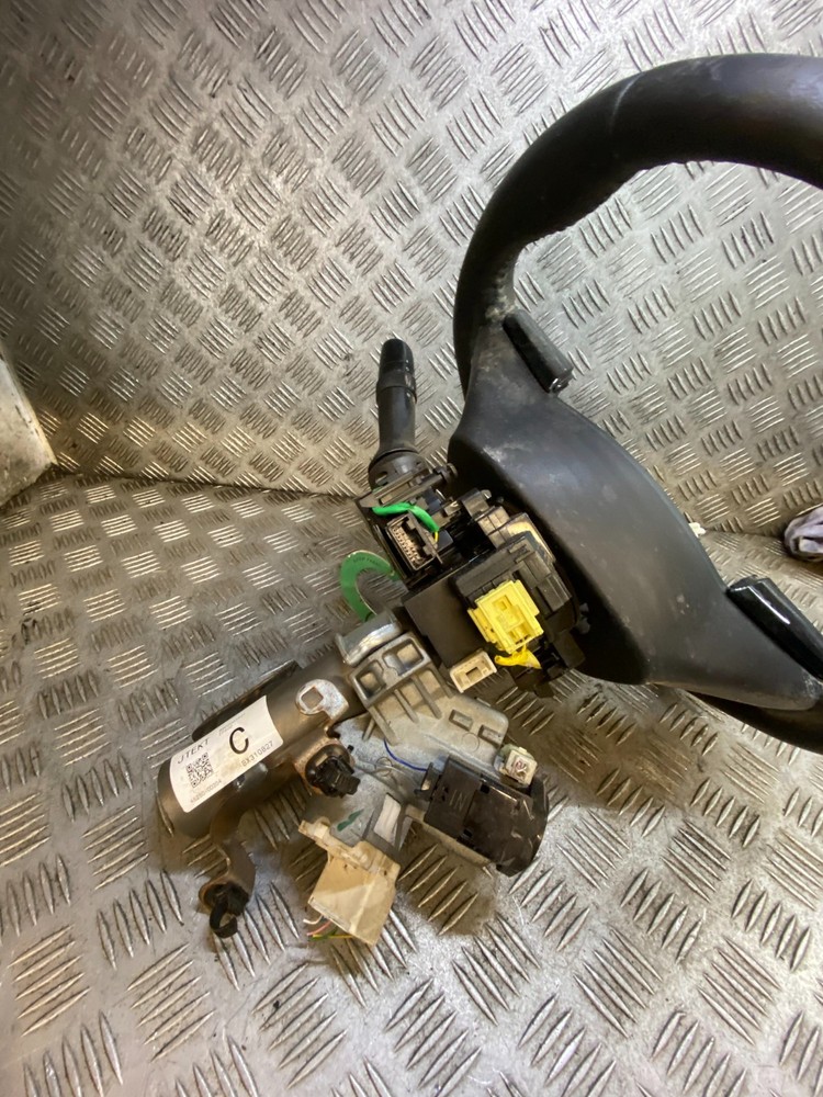 TOYOTA Yaris Steering Column 45250-0D204