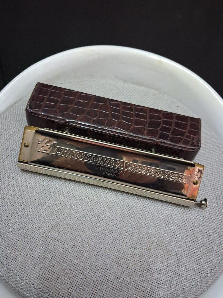 hohner professional mouth harmonica with case excellent condition
