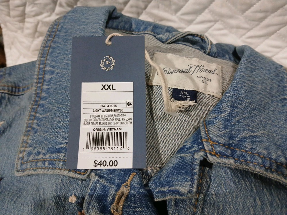 Universal Threads Women's Jean Jacket XXL