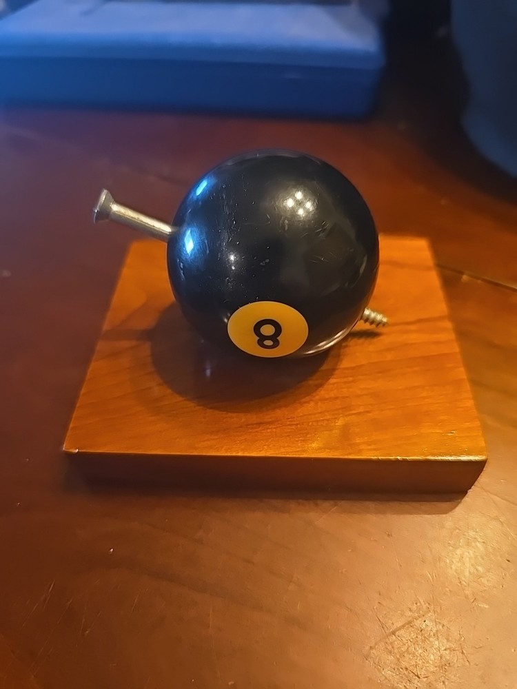 #8 Pool Ball With Screw Award