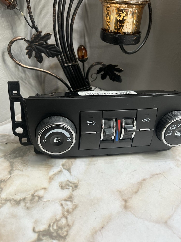 06-11 Chevy Impala 20972894 Climate Control Panel Temperature Unit A/C Heater