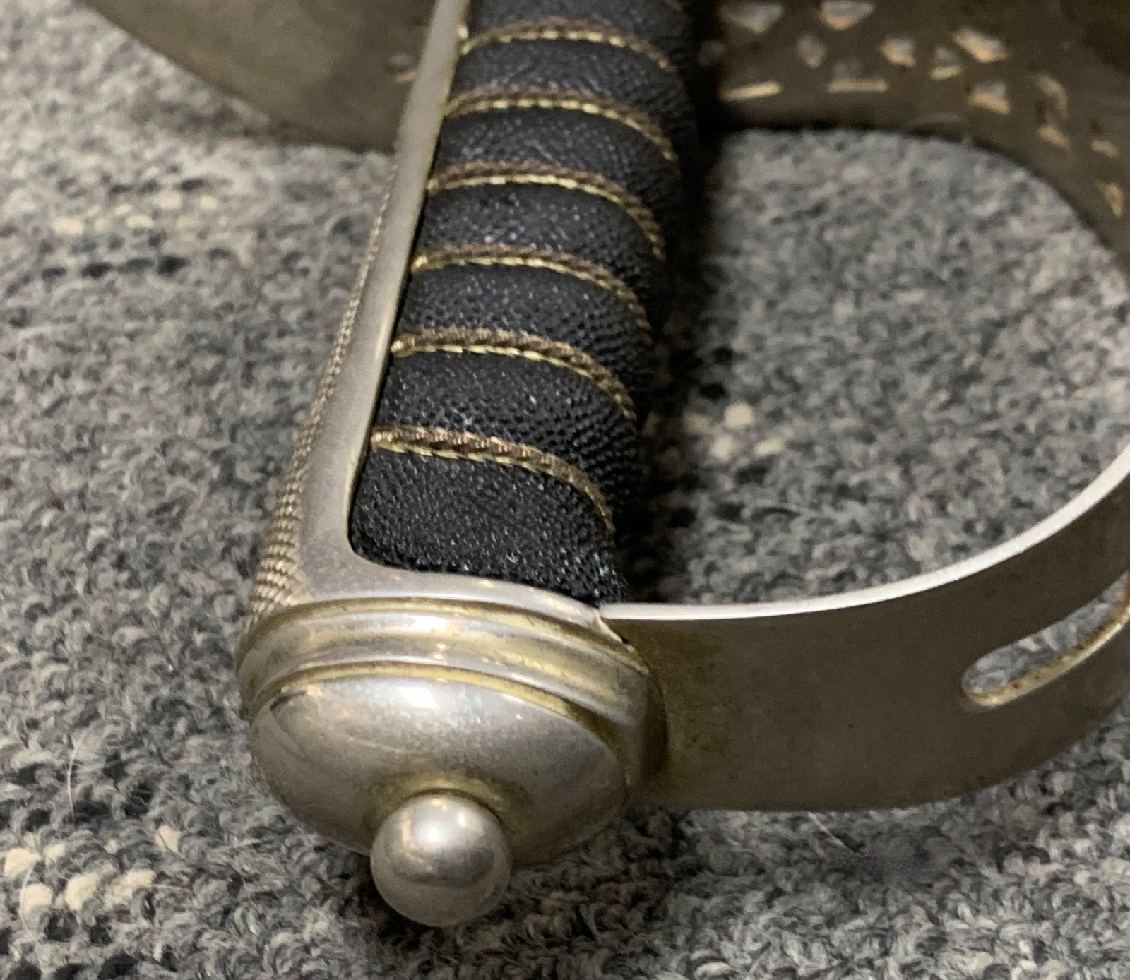 WILKINSON COLDSTREAM GUARDS SWORD & SCABBARD APPOINTMENT QUEEN ELIZABETH II