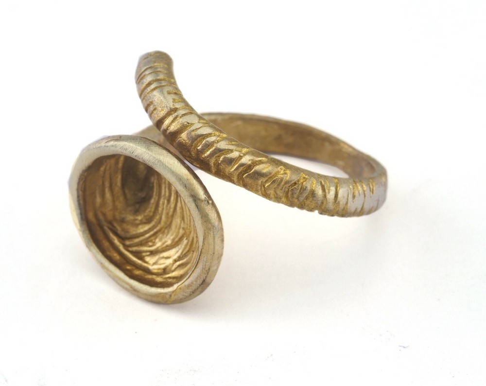 Adjustable Ring Raw brass (18mm 8US inner size - Adjustable ) OZ2831