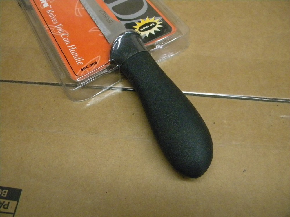 ONEIDA Vegetable / Fruit Knife With Black Nylon 4.5"