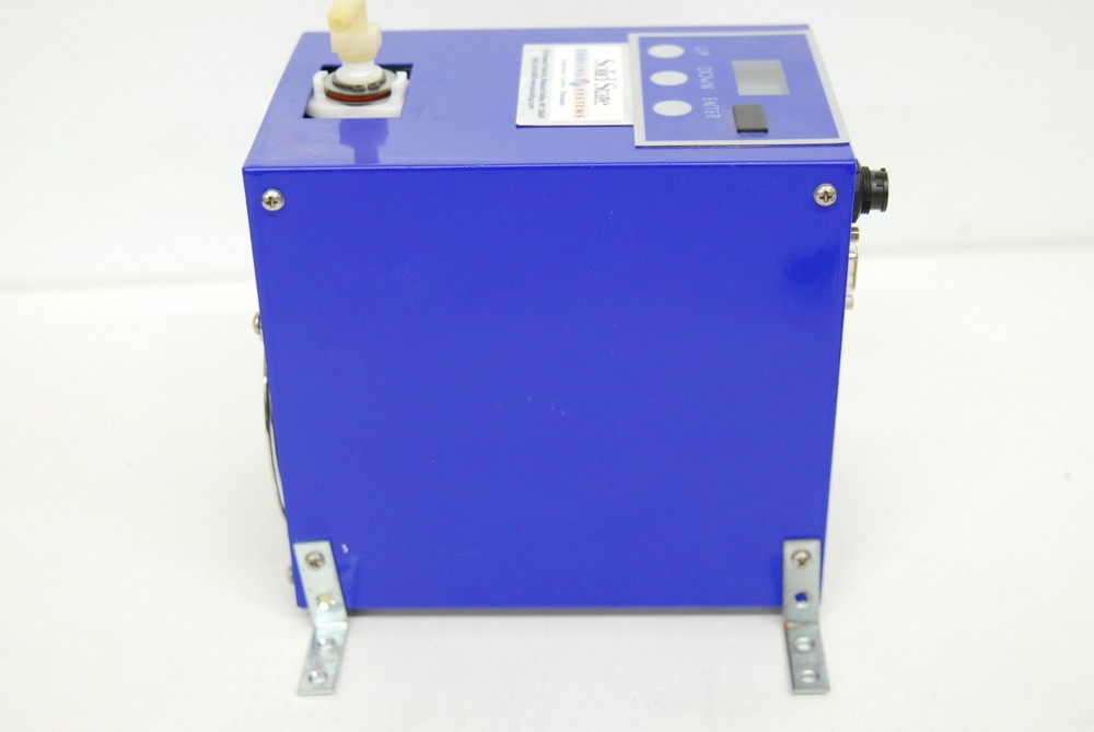 Solid State Cooling Systems 10-150-G1-P1 Recirculating Thermoelectric Chiller