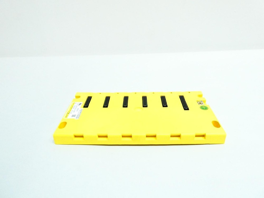 Fanuc A03B-0819-C002 Rack Chassis Module