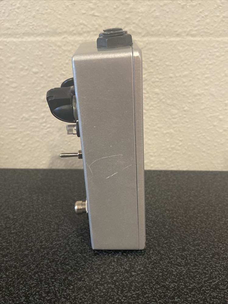 CUSACK -MUSIC TREMOLO AMPLITUDE MODULATION EMULATOR