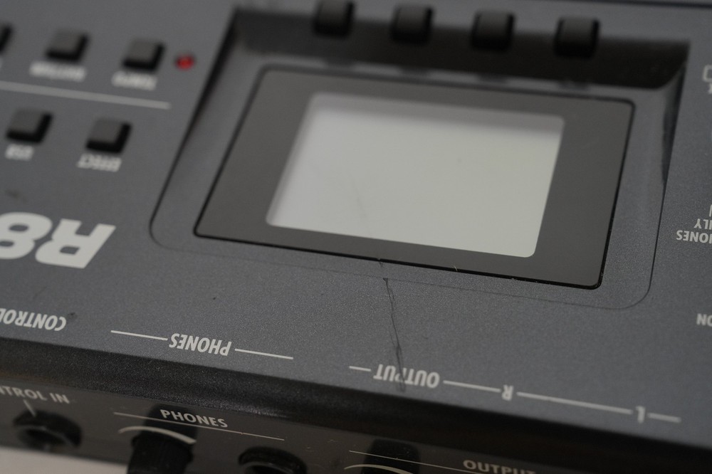 ZOOM R8 Multitrack Recorder 2-track simultaneous recording, 8-track
