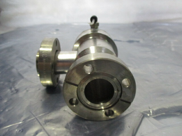 MDC AV-100-P Pneumatic Angle Valve, 452706
