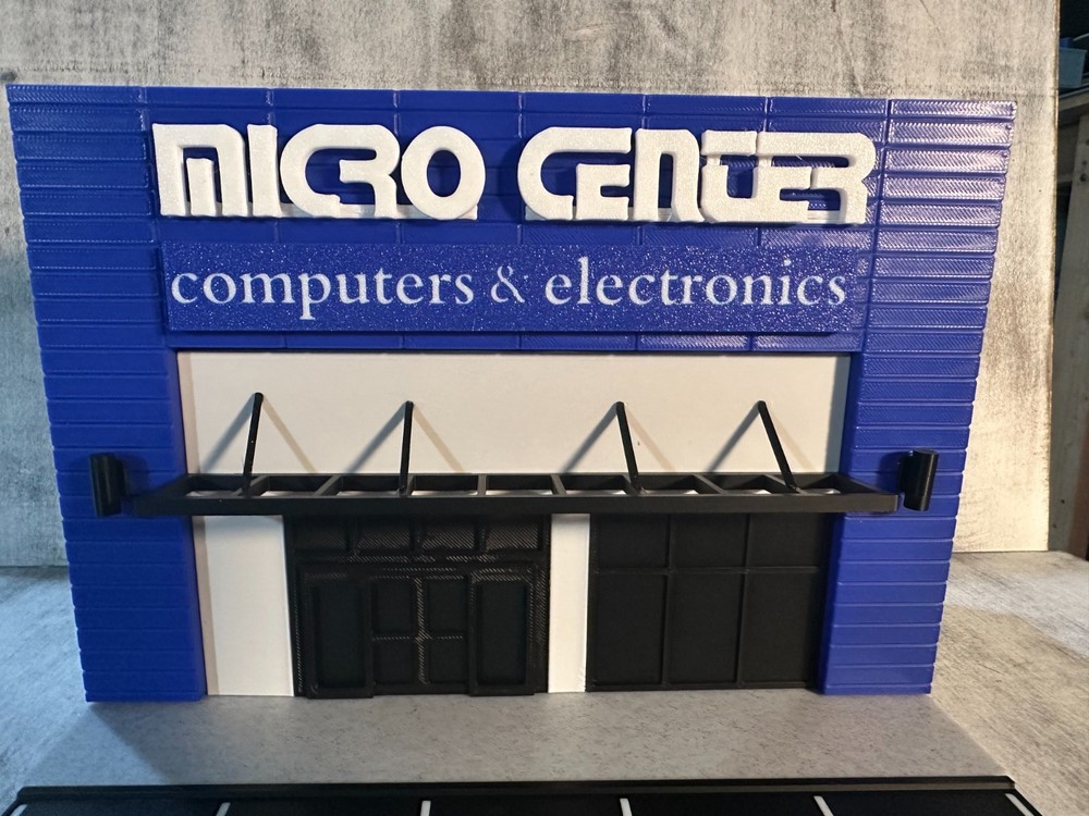 Micro Center 1:64 Scale Diorama