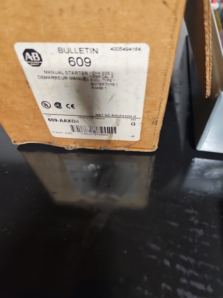 NEW ALLEN BRADLEY 609-AAXD4 MANUAL STARTER SWITCH
