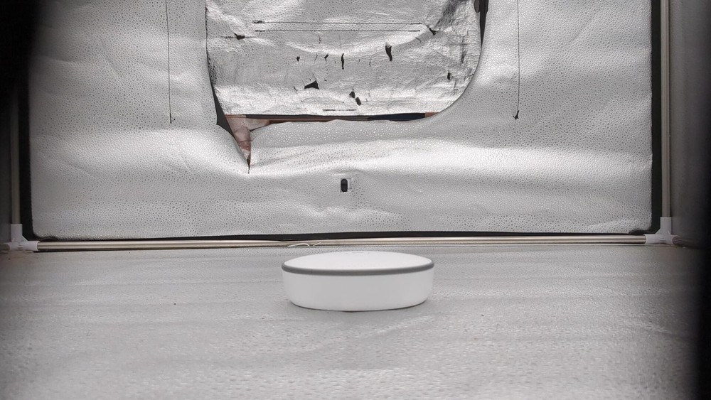 Airthings Wave Radon - Smart Radon Detector with Humidity & Temperature Sensor