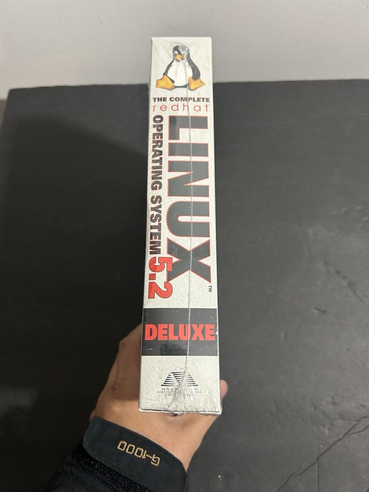 Linux 5.2 The Complete Redhat Operating System Deluxe Sealed (Read Descrip)