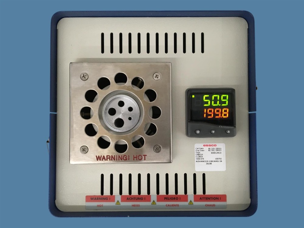 Omega Engineering CL355A Dri-Block Calibrator