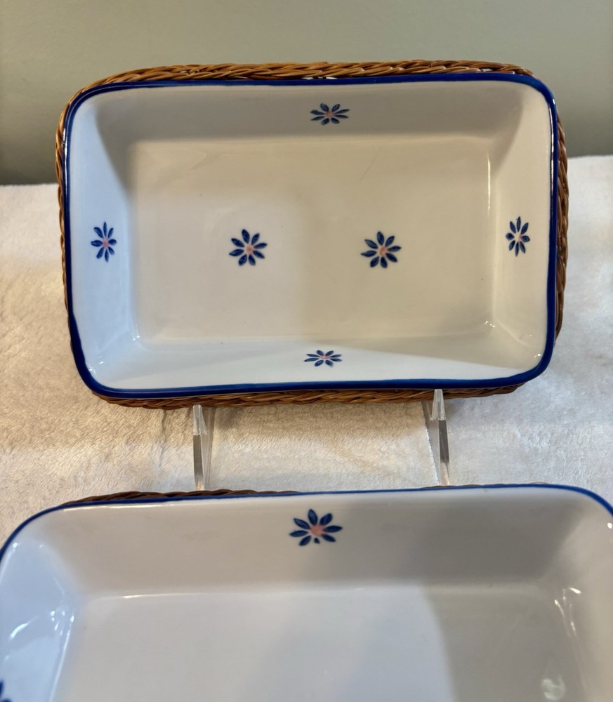 Snowflake Ceramic Oven Dishes With Bamboo Serving Baskets, Set Of 2, Stackable.