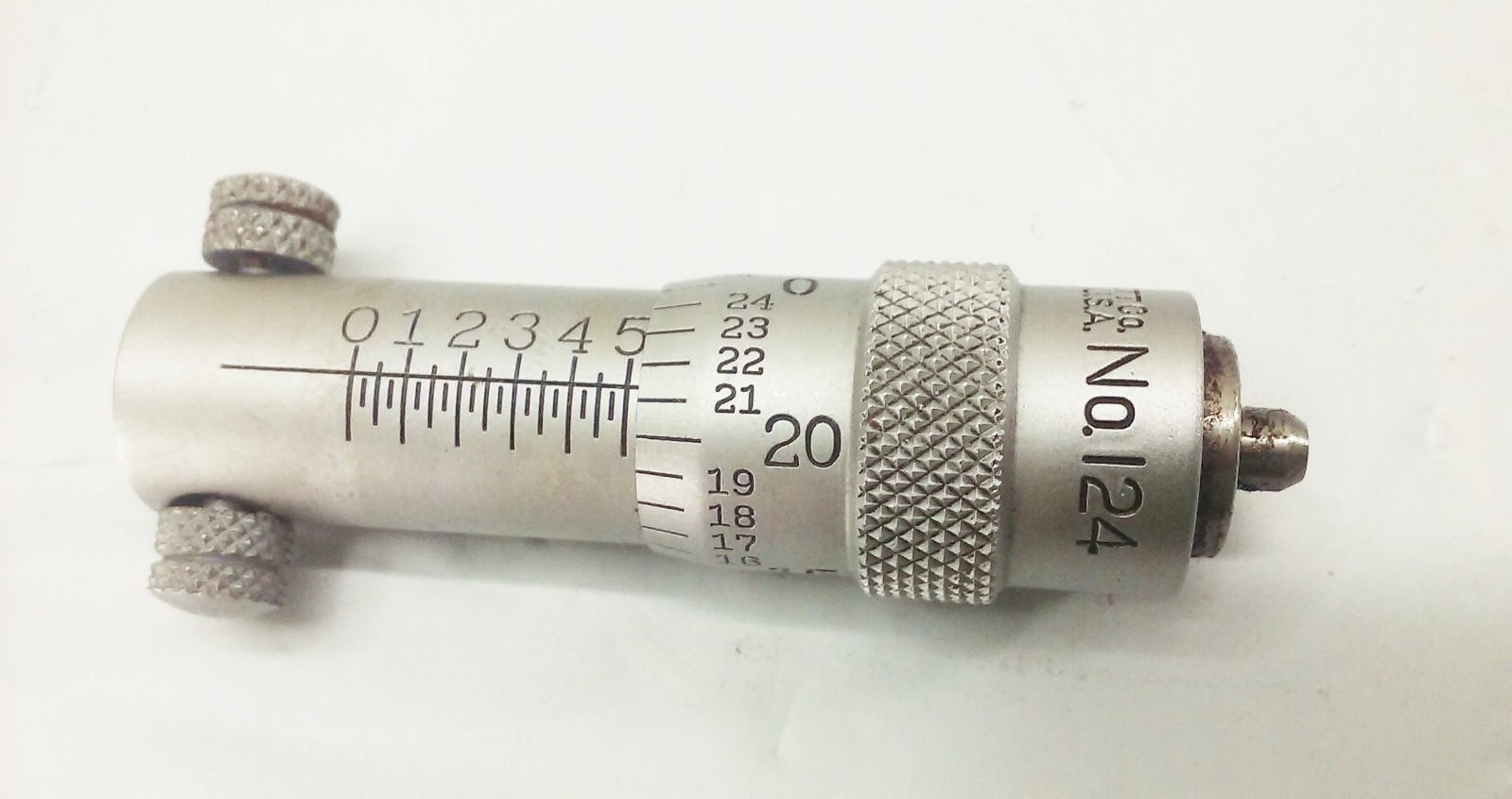 Vtg Starrett no.124 inside micrometer set in wood case 2"-12" machinist USA