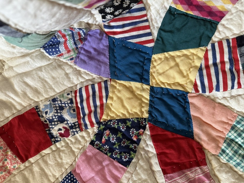 Antique Early Patchwork Pattern Wedding Ring Quilt