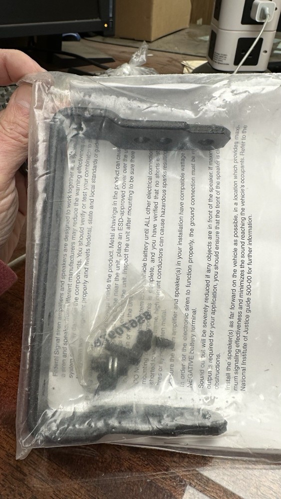 Federal Signal ESB-U Universal Bail Bracket