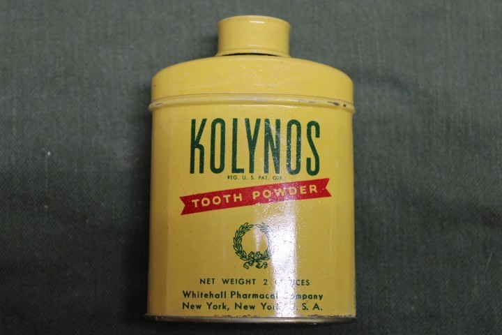 US Military Issue ORIGINAL WWII 1940's FIRST AID Kit KOLYNOS Tooth Powder Can