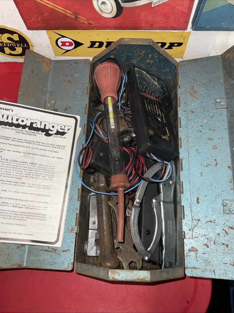 GARAGE WORKSHOP CLEARANCE, TOOLBOX AS FOUND WITH CONTENTS,CLASSIC CAR SERVICING