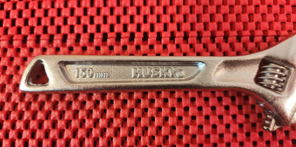 HUSKY 6" ADJUSTABLE WRENCH IN EXCELLENT CONDITION