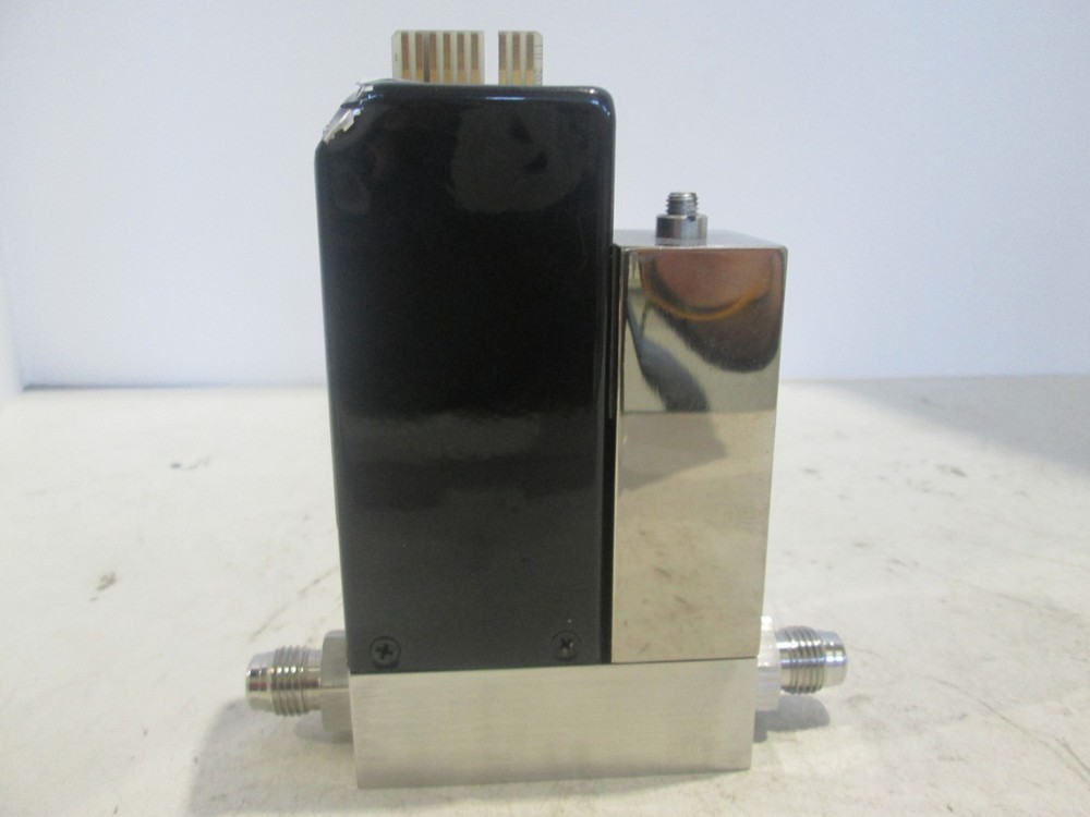 Unit, UFC-1500A, Mass Flow Controller, 200 SCCM, SF6, Used