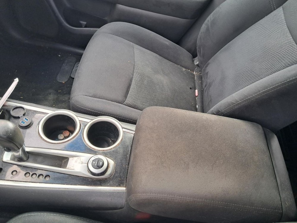 PATHFINDR 2015 Glove Box 4847070