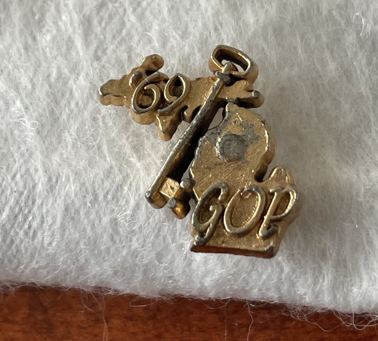Small GOP 1969 Republican Michigan Political Brass Lapel Pin