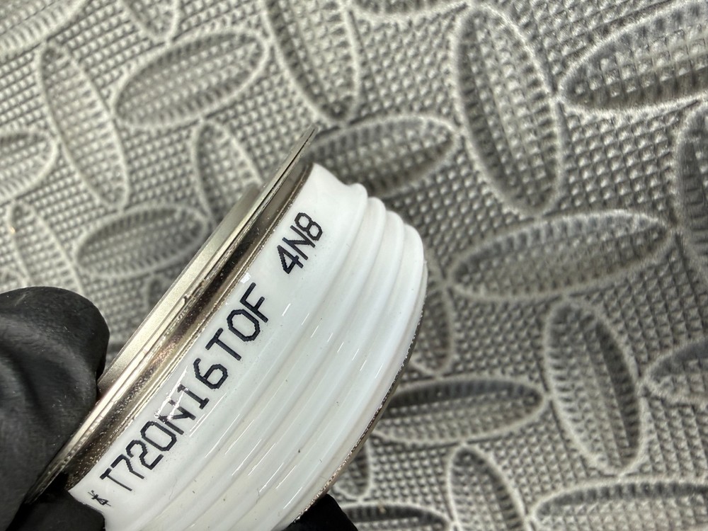 Infineon Technologies T720N16TOF Phase Control Thyristor Module Discs