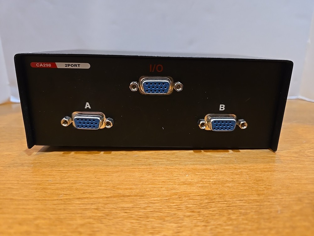 AVLink CA298 VGA/XGA Premium Dataswitch 2Port Untested