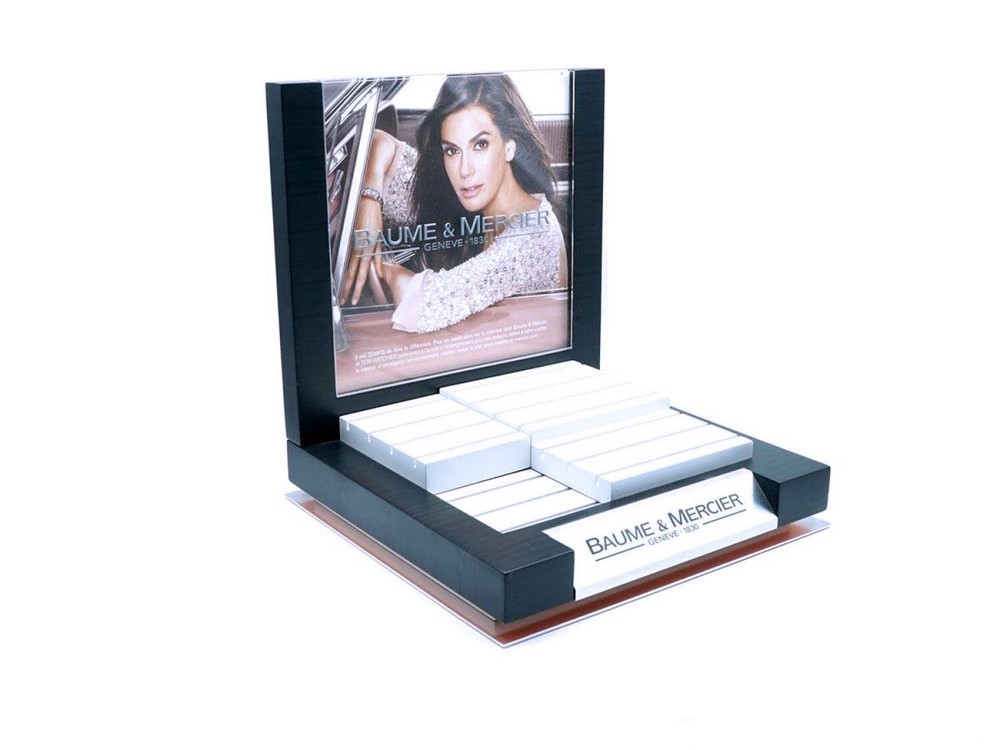 BAUME & MERCIER watch display case. USED!