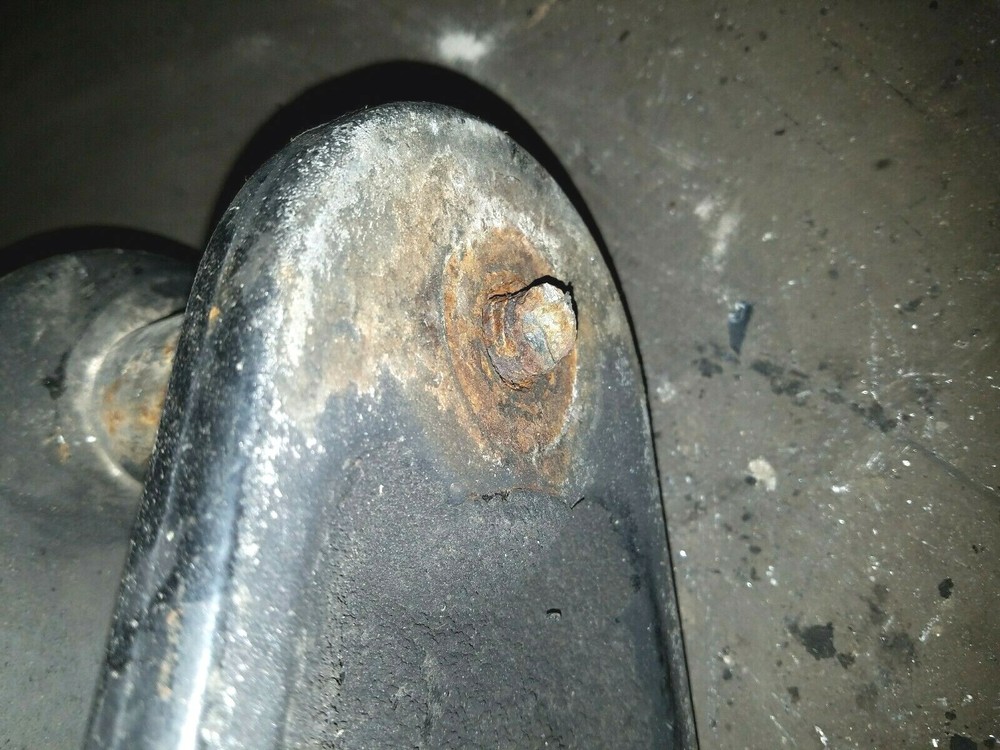 PETERBILT 387 SPRING HANGER 02-04020R