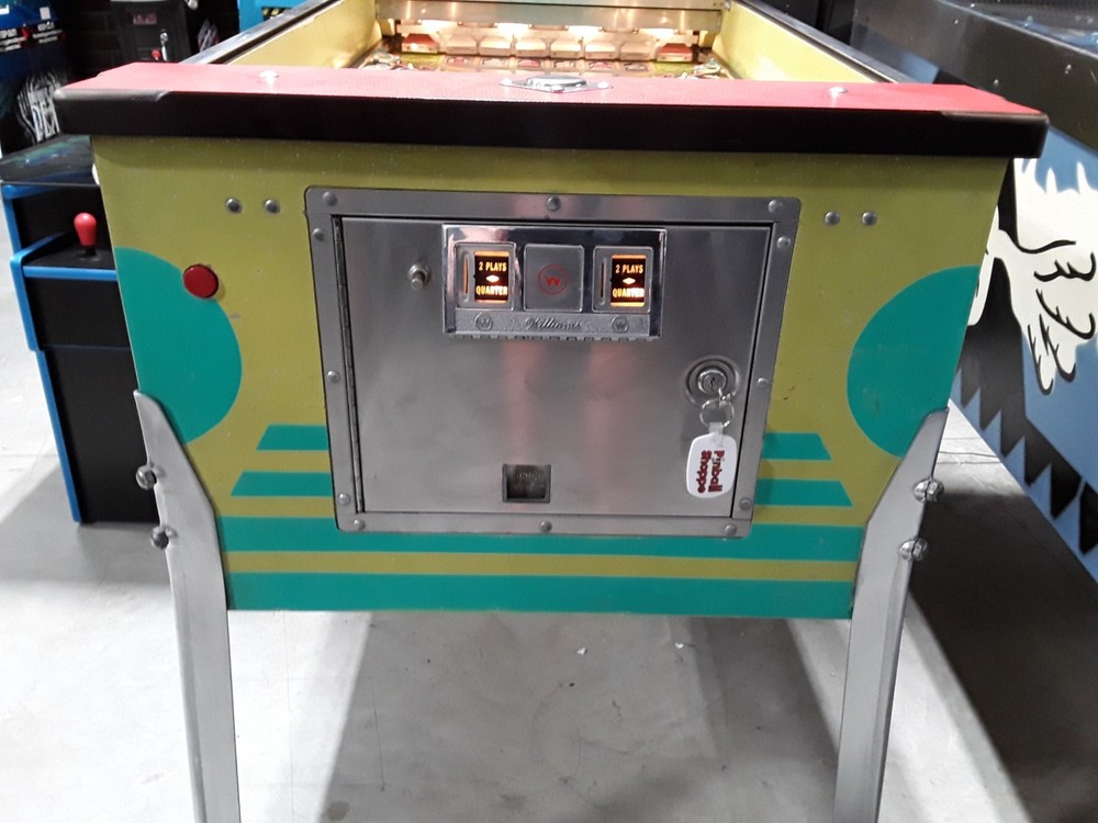 Winner Pinball Machine by Williams