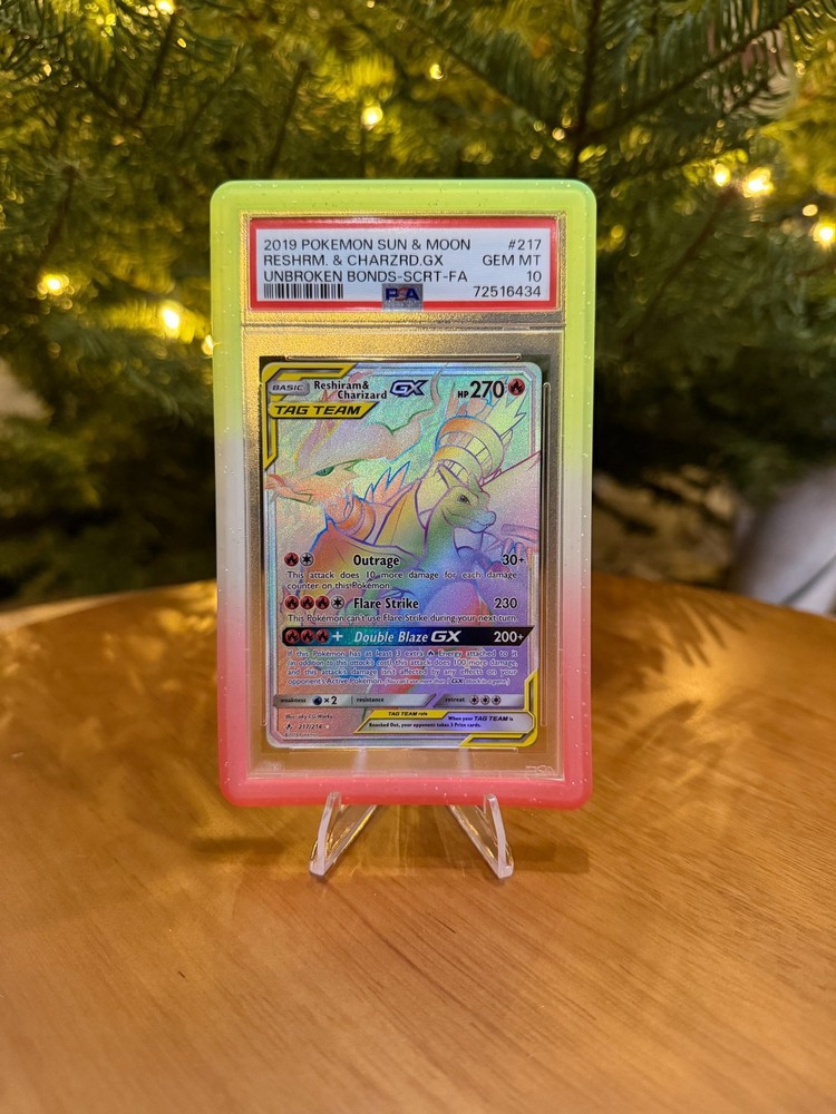 Gradiant Poly Bumper for PSA Slabs – Green & Pink Sparkle