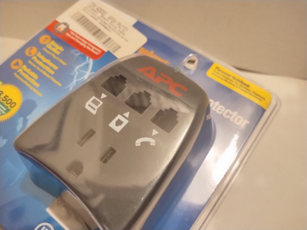 APC Surge Arrest Notebook Surge Protector