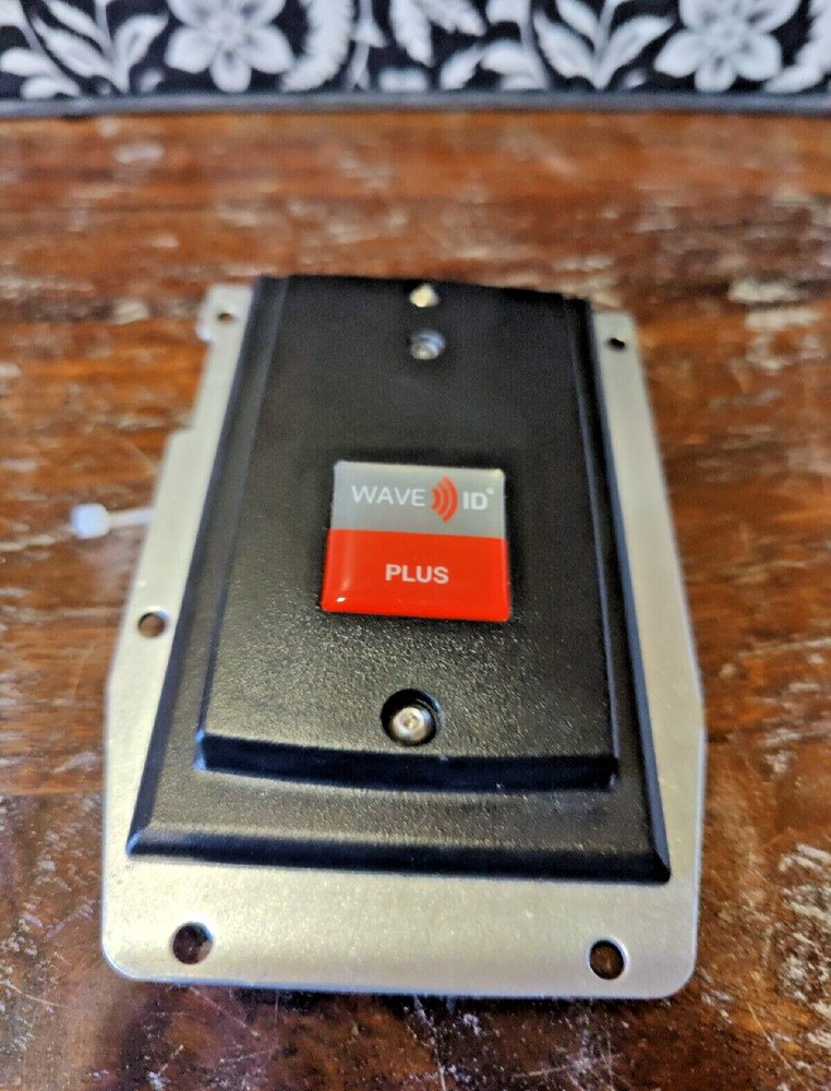 RF IDEAS WAVE ID Plus proximity ID Card reader