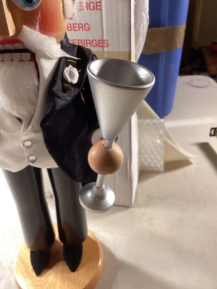 Steinbach “Taron Millennium” S1700 nutcracker signed in Excellent Condition