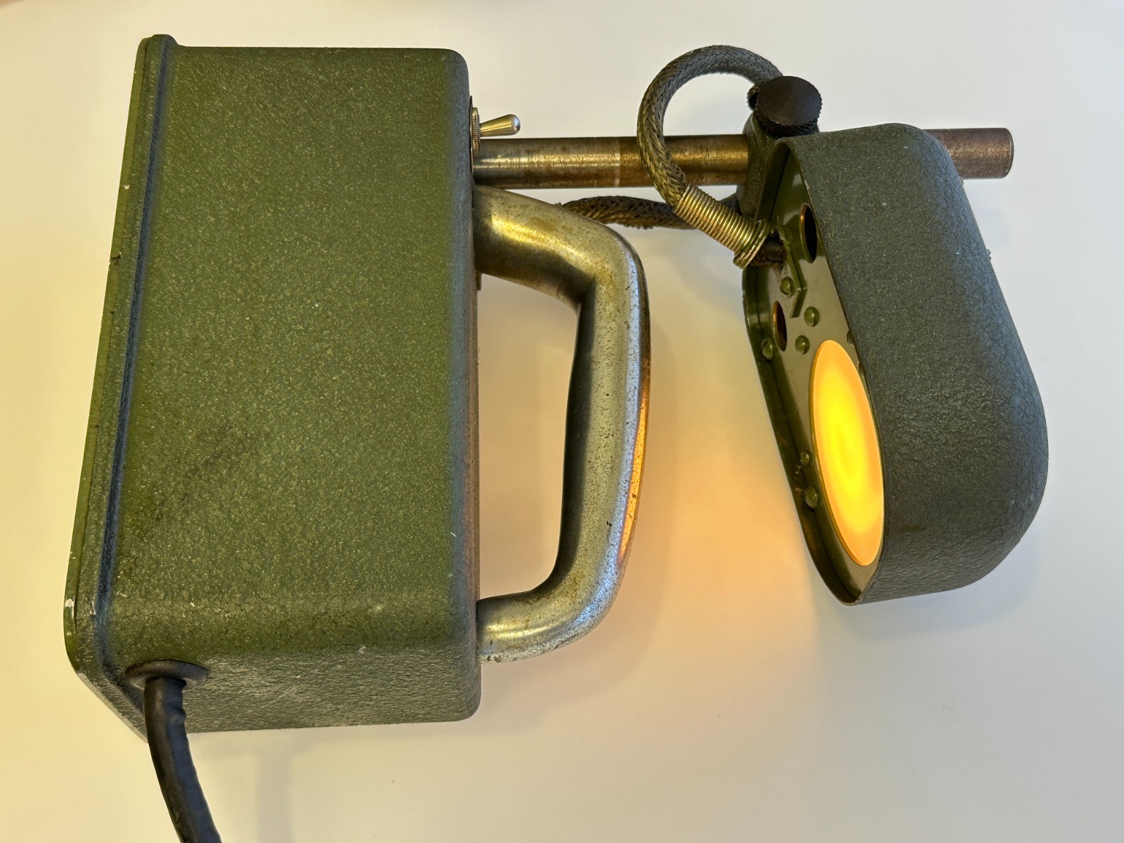 DoALL (DesPlaines IL) Monolight Interference Band, 110 Volt Model 2 Inch, Tested