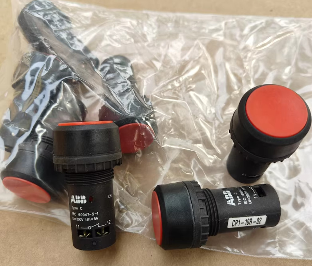 1PC NEW ABB Push-button switch CP1-10R-02 2NC #LL