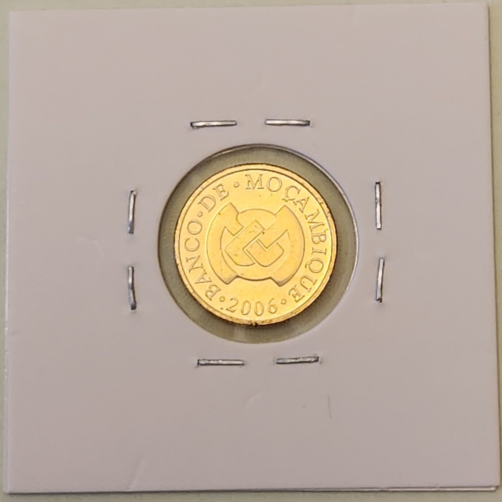 Mozambique coin, 10 Centavos, 2006