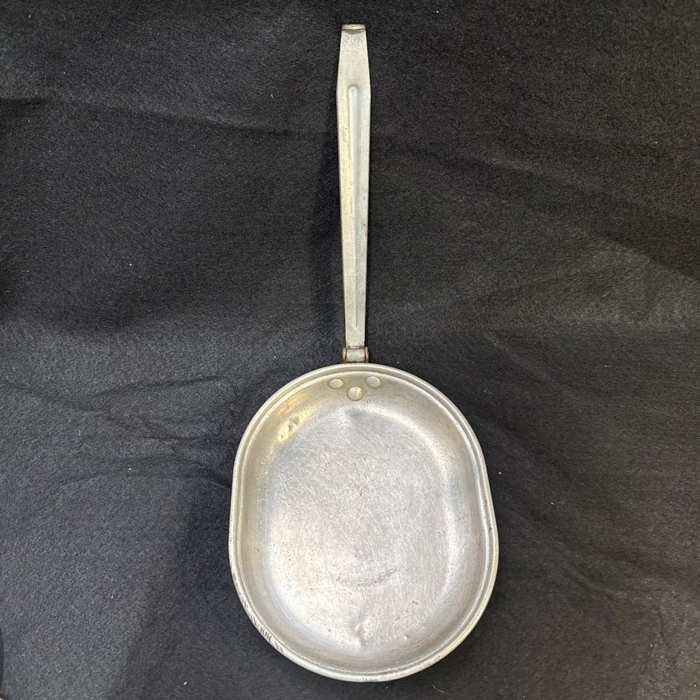 Vintage US Army M1918 Mess Kit with utensils. Used