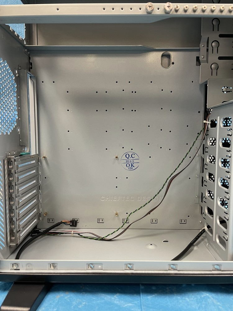 Systemax Chieftec Full Tower Computer Case CX-01B-B-B-U