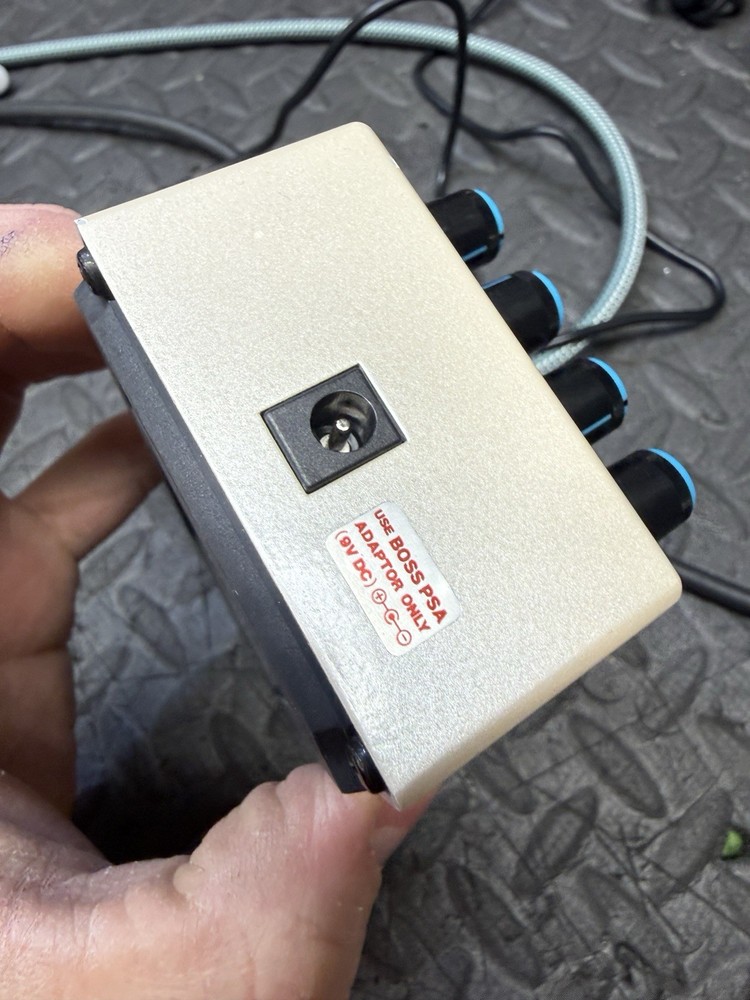 Boss DD-3 Digital Delay Electric Guitar Effect Pedal