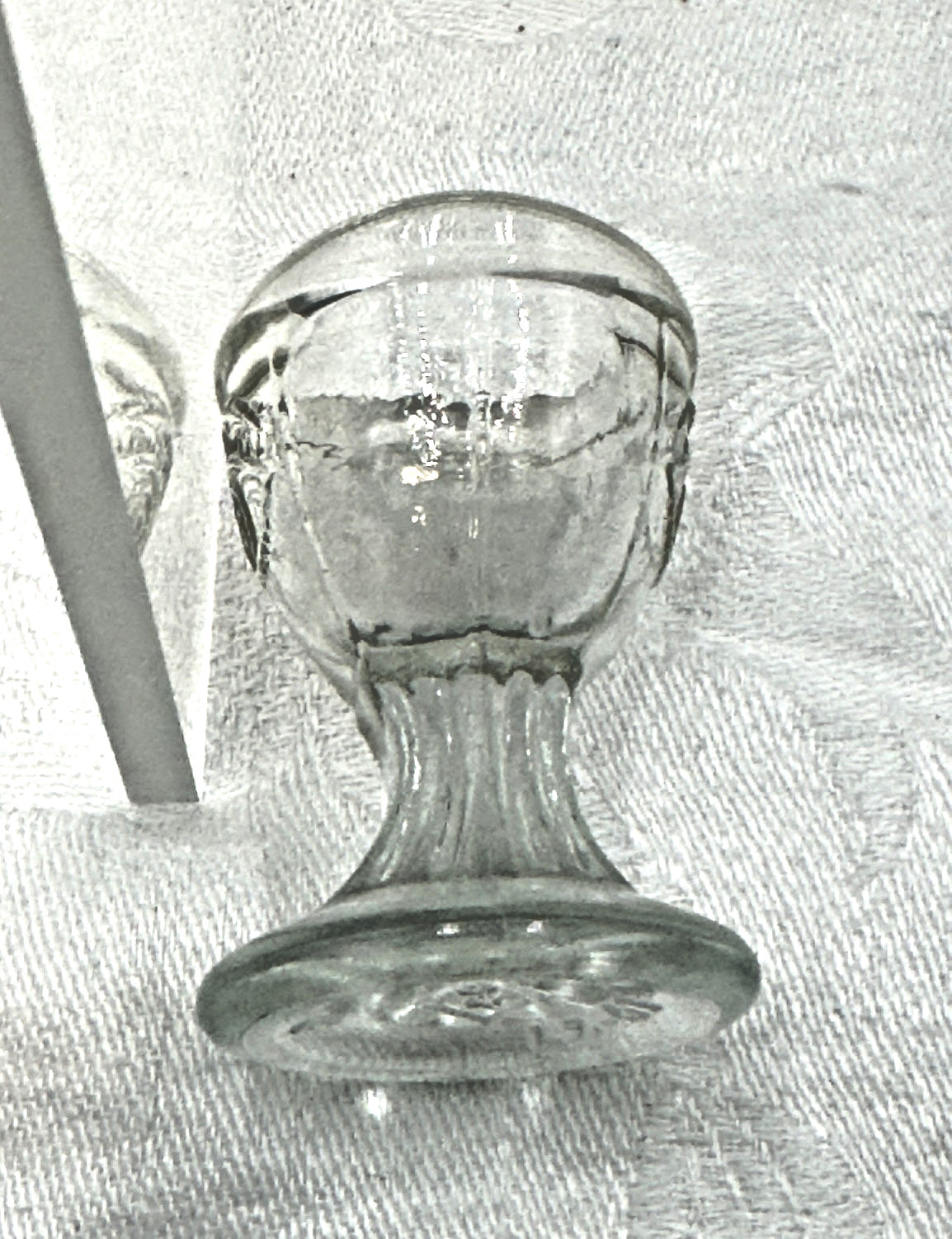 E-Z Brand Pat. 1937 Clear Eyewash Cup- Embossed Eye on Both Sides-Pedestal Shape