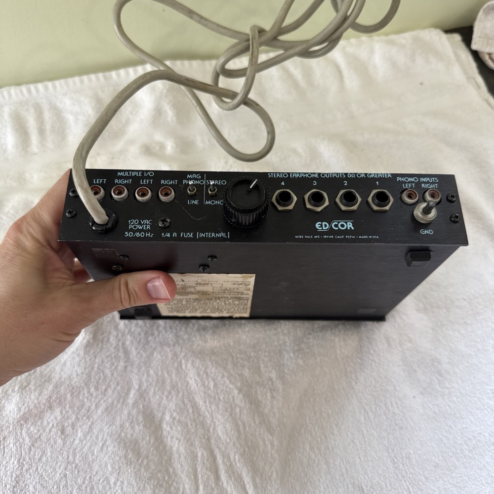 Edcor HA-400 Headphone Amplifier 4 Outputs Tested