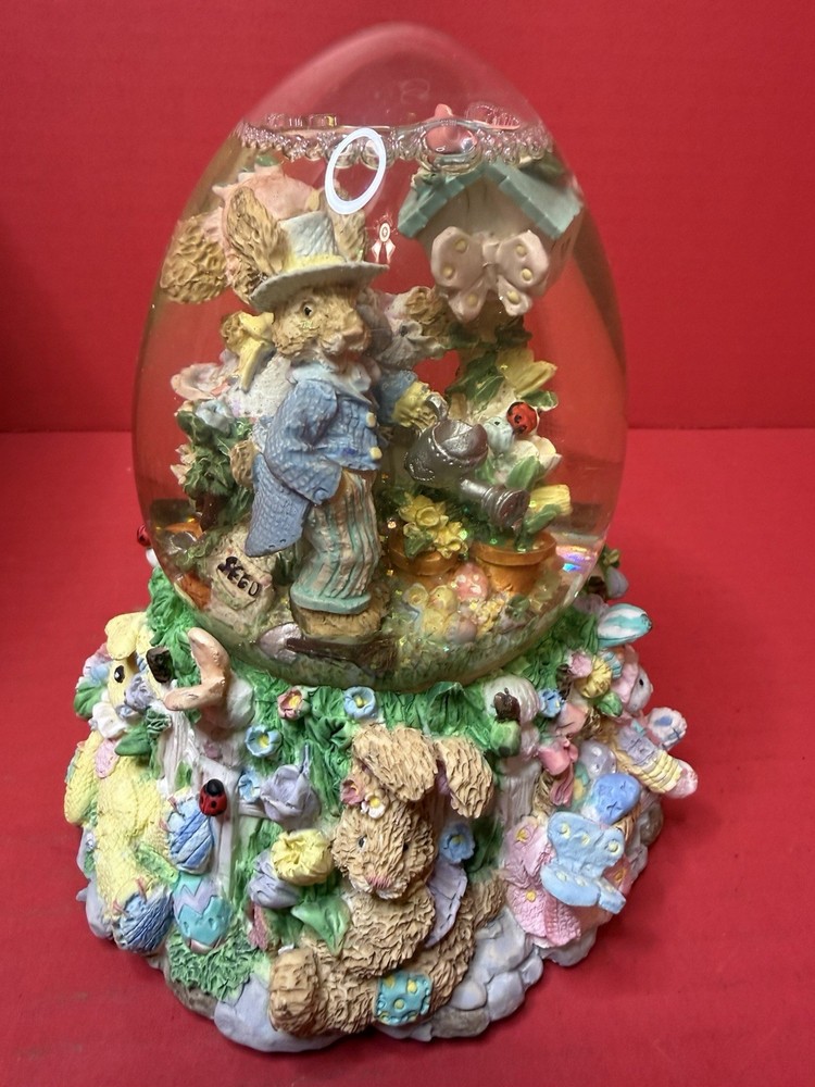 NIB Easter Egg Spring Snow Globe Bunny Rabbit “Peter Cottontail” Musical Box