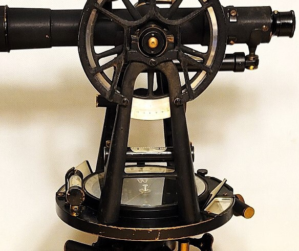 1930s ENGINEER'S Transit BERGER & Sons 24X Power Scope Solid SILVER Graduations